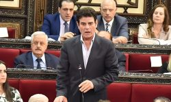 الفنان محسن غازي ينفي عزله من منصبه نقيباً للفنانين السوريين